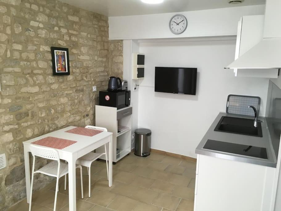 Studio Quartier Vaucelles Caen Exterior photo